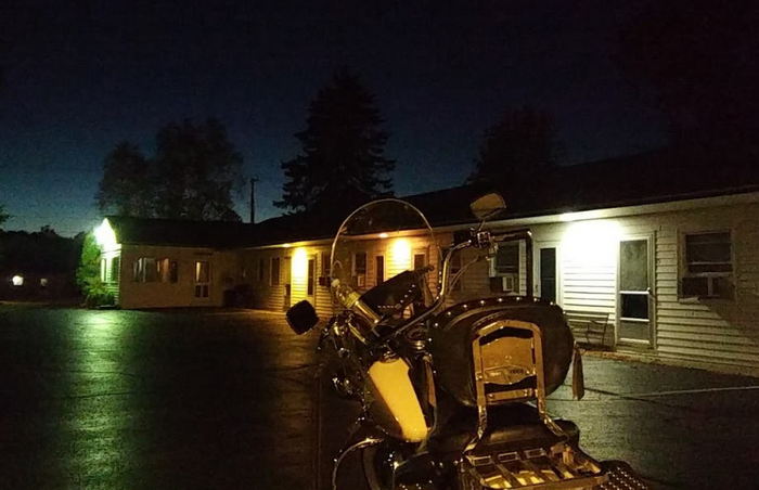 Levering Motel (Gales Motel) - Guest Photos (newer photo)